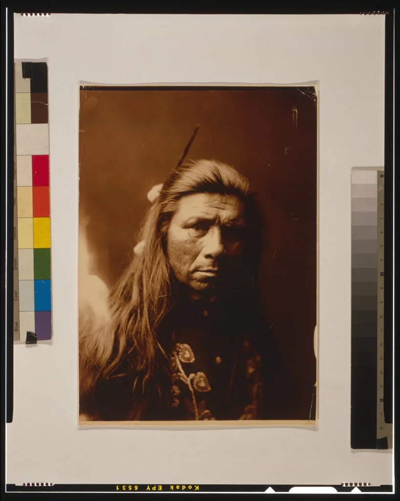 Nespilim man, 1904