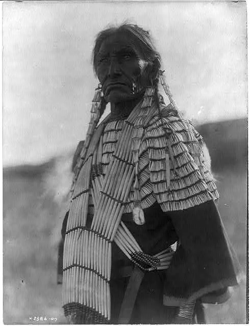 Slow Bull's wife, 1907