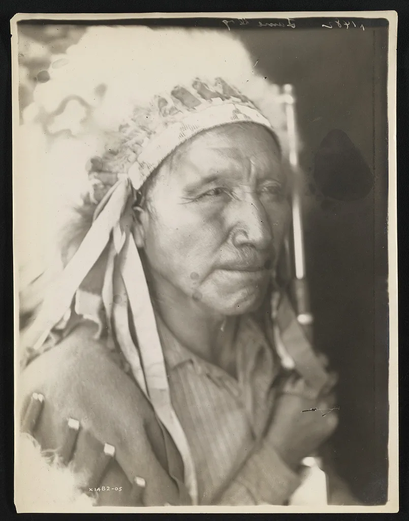 Lame Dog, 1905