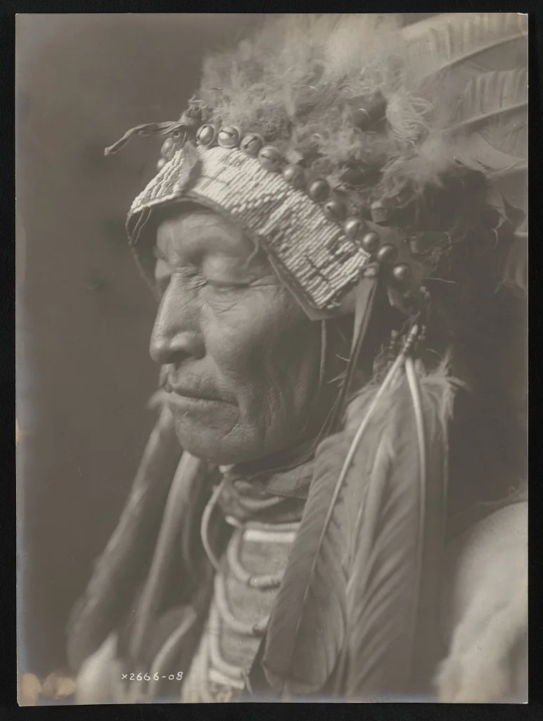 Old Tail, 1908