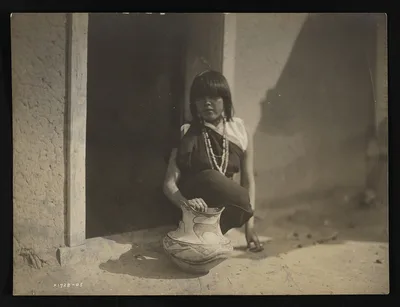 San Ildefonso girl, San Ildefonso Pueblo, New Mexico, 1905