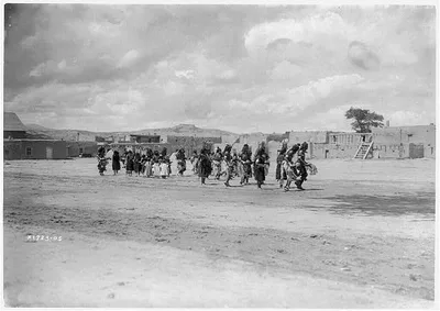 Tablita dance--San Ildefonso, San Ildefonso Pueblo, New Mexico, 1905