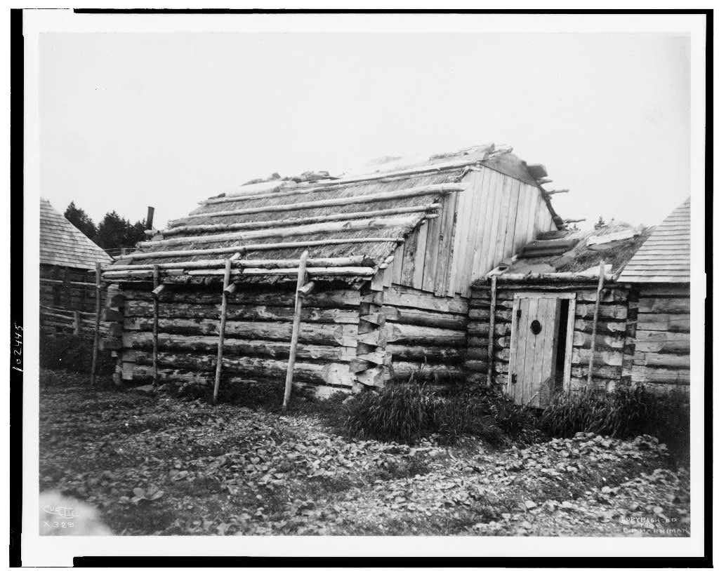 [Log cabins or barabara, Kodiak, Alaska], Alaska, Kodiak, 1899
