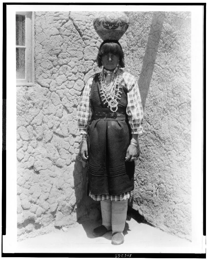 [Shuati--Sia. Full-length portrait of a woman standing, facing front,…, 1926