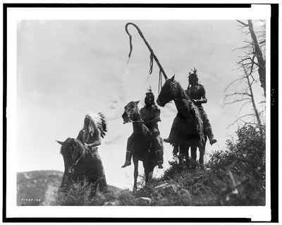 Apsaroke War Group, Montana, 1905