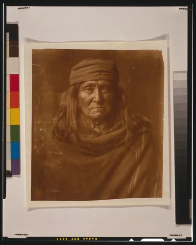 Eskadi--Apache, 1903