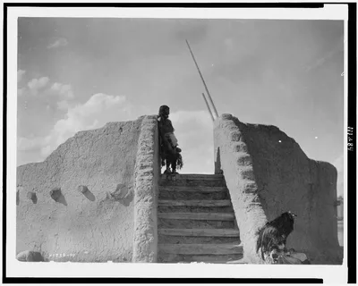 [Tewa Indian guard at top of the kiva stairs, San Ildefonso, New…, New Mexico, San Ildefonso Pueblo, 1905