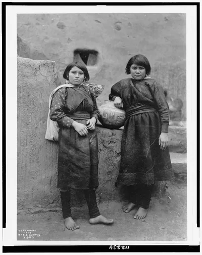 Zuni girls, New Mexico, 1903