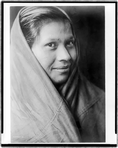 Photograph from 1913: Quilliute girl